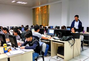 商貿(mào)技術(shù)系學(xué)子全力以赴，全國大學(xué)生外貿(mào)從業(yè)能力大賽激戰(zhàn)正酣