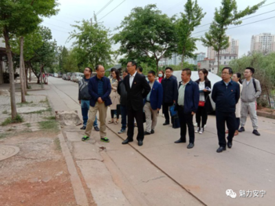 市級領(lǐng)導(dǎo)下沉連然一線督導(dǎo)，為文明創(chuàng)建“開方遣藥”問效商貿(mào)區(qū)域治理